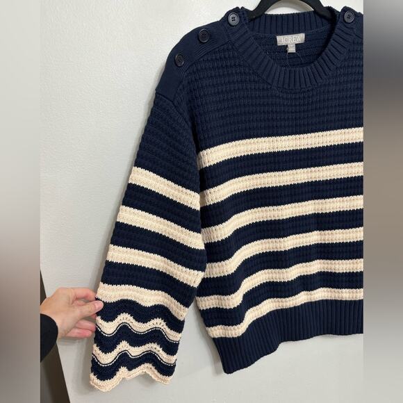 NWT J. Crew Textured Crewneck Pullover Sweater in Navy and Ivory Stripe - M - Picture 3 of 8